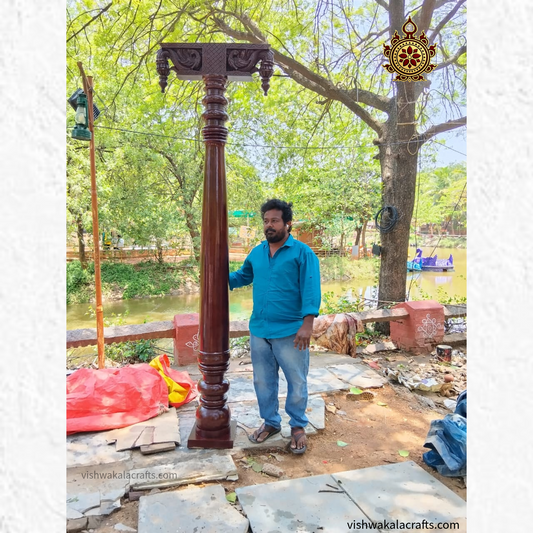 wooden carved piller