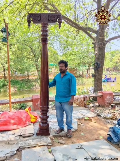 wooden carved piller