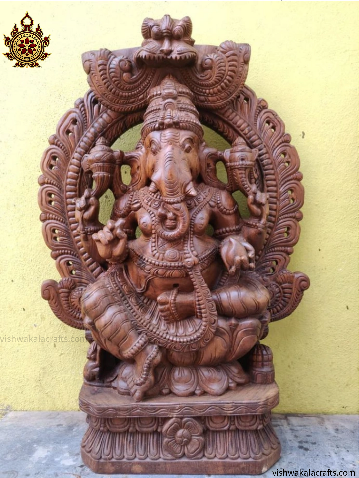 Handcrafted Wooden Lord Ganesha Idol with Ornate Arch (5 feet)