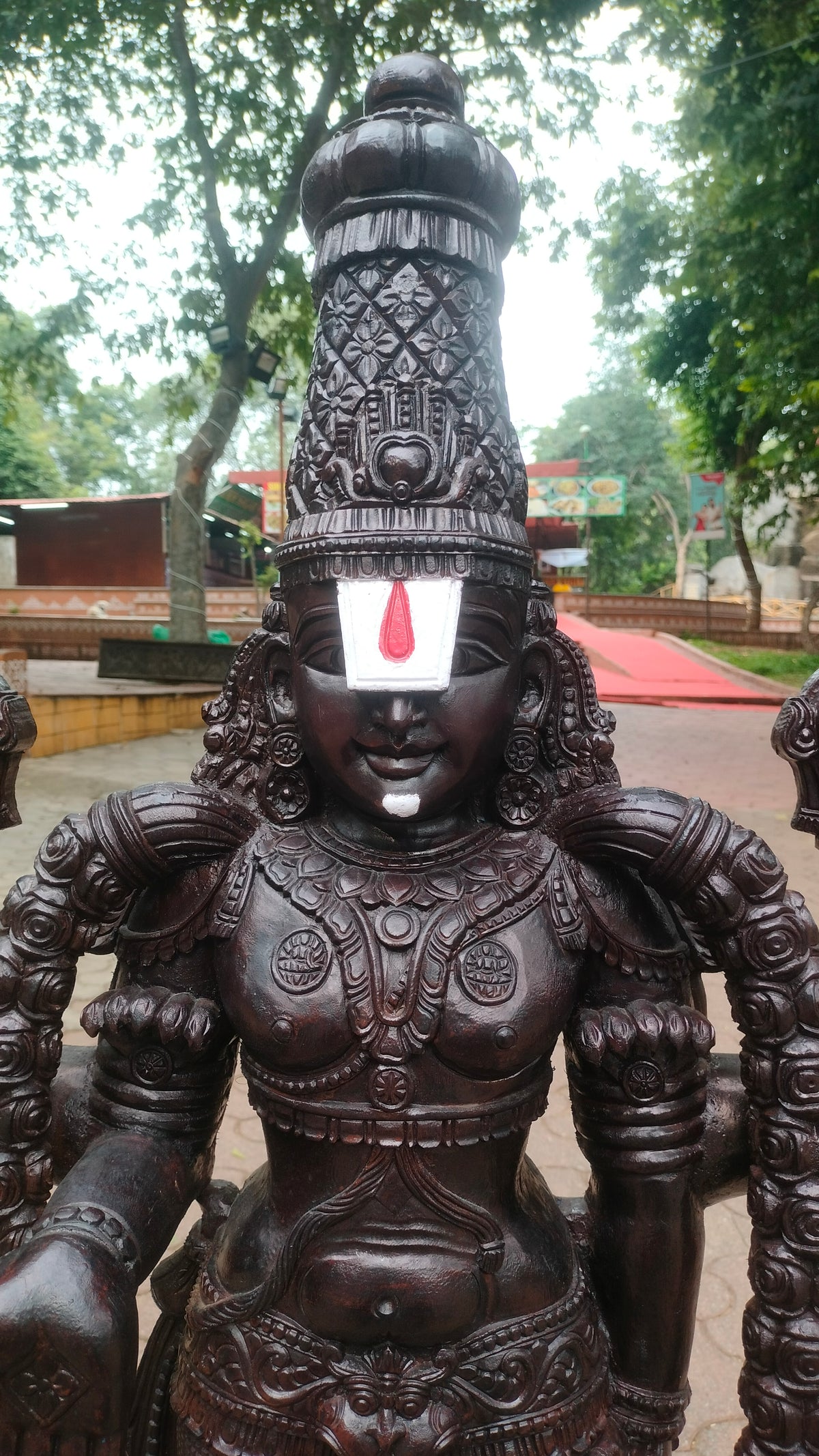 Handcrafted Lord Venkateswara (Balaji) Wooden Statue (4 feet)
